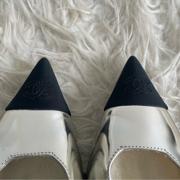 Chanel Interlocking CC Logo Metallic Mary Jane Wedge Pump Gold Black Pointed Toe - Picture 14 of 14